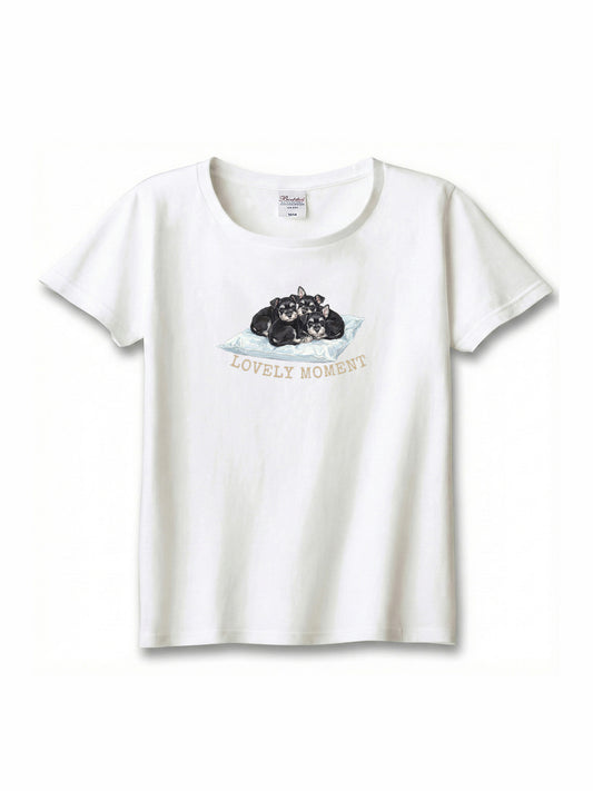 LOVELY MOMENT（子犬3匹）　ミニチュアシュナウザー（毛色：ブラック＆シルバー）｜ヘビーウェイトTシャツ