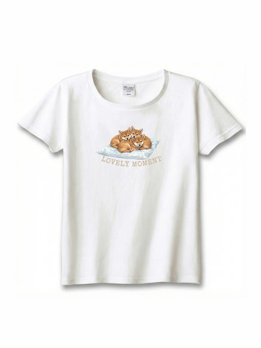 LOVELY MOMENT（子犬3匹）　柴犬（毛色：赤柴）｜ヘビーウェイトTシャツ
