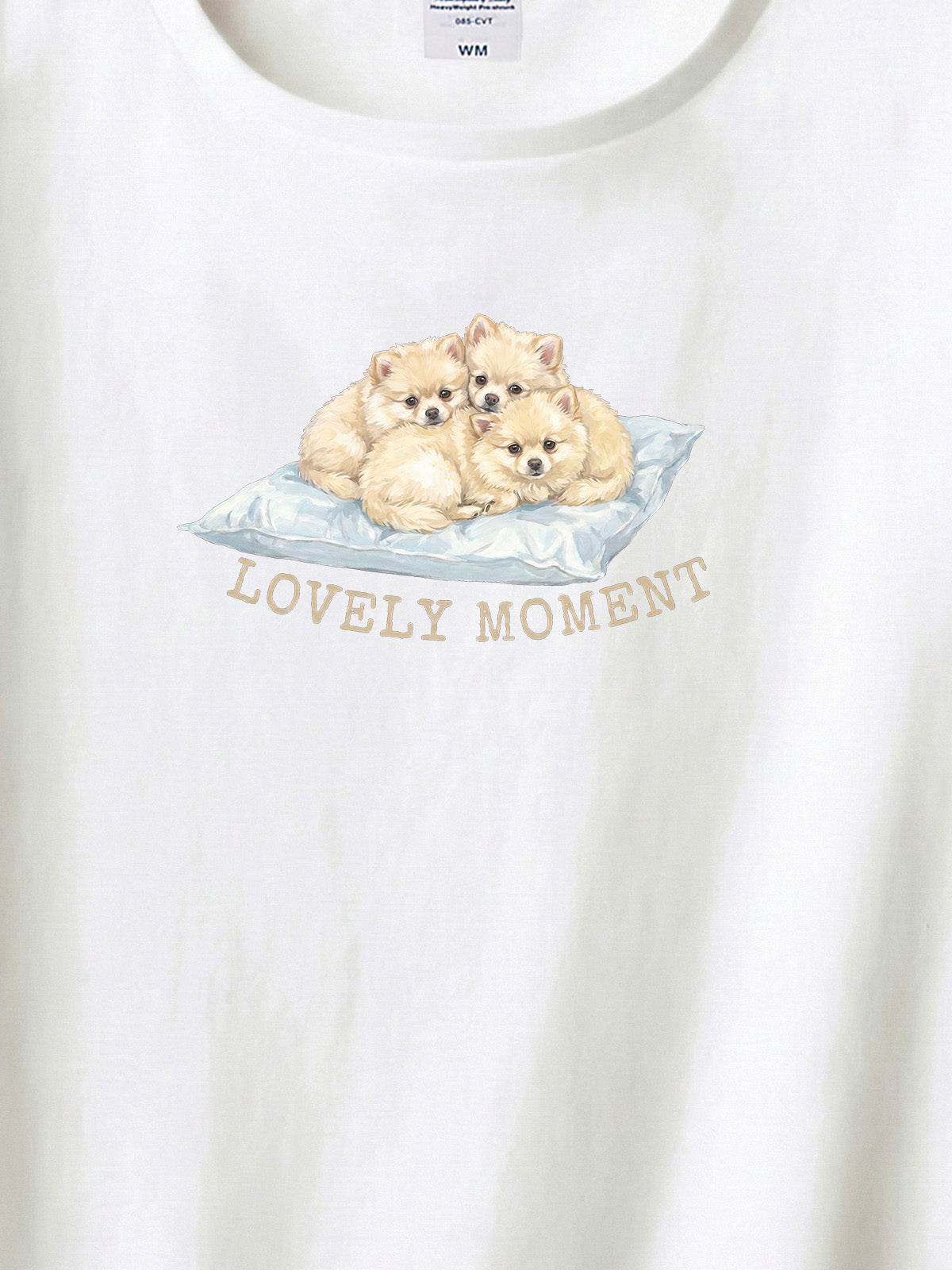 LOVELY MOMENT（子犬3匹）　ポメラニアン（毛色：クリーム）｜ヘビーウェイトTシャツ